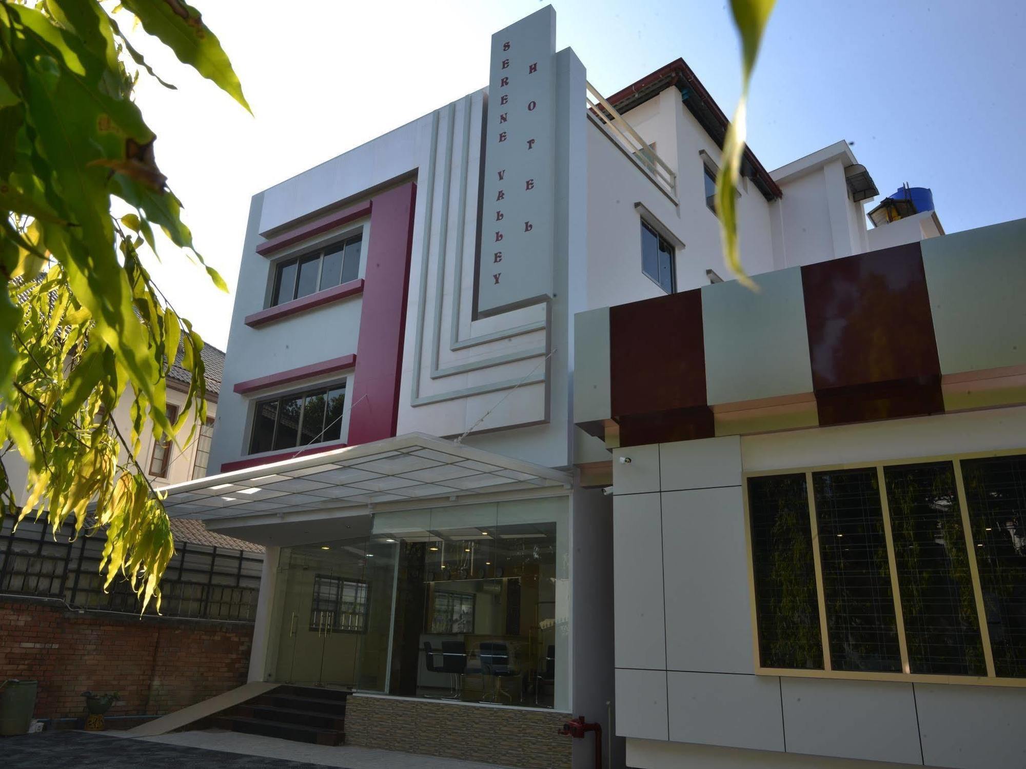 Serene Valley Hotel Yangon Exterior photo